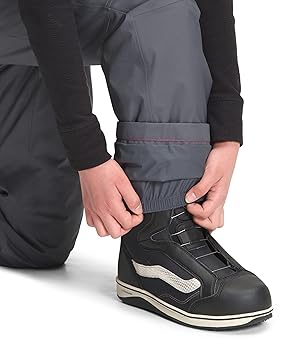 The North Face Freedomパンツ　スキー・スノーボード fw22-nf0a5abu_jk3_hero.jpg